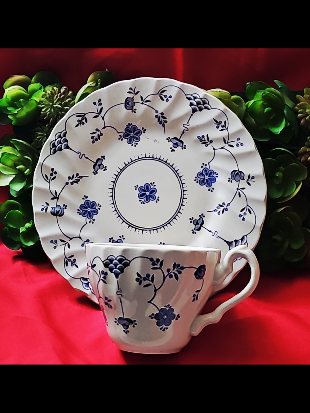 Vintage Myott Finlandia Blue & White Porcelain Teacup & Saucer / Salad Plate Set